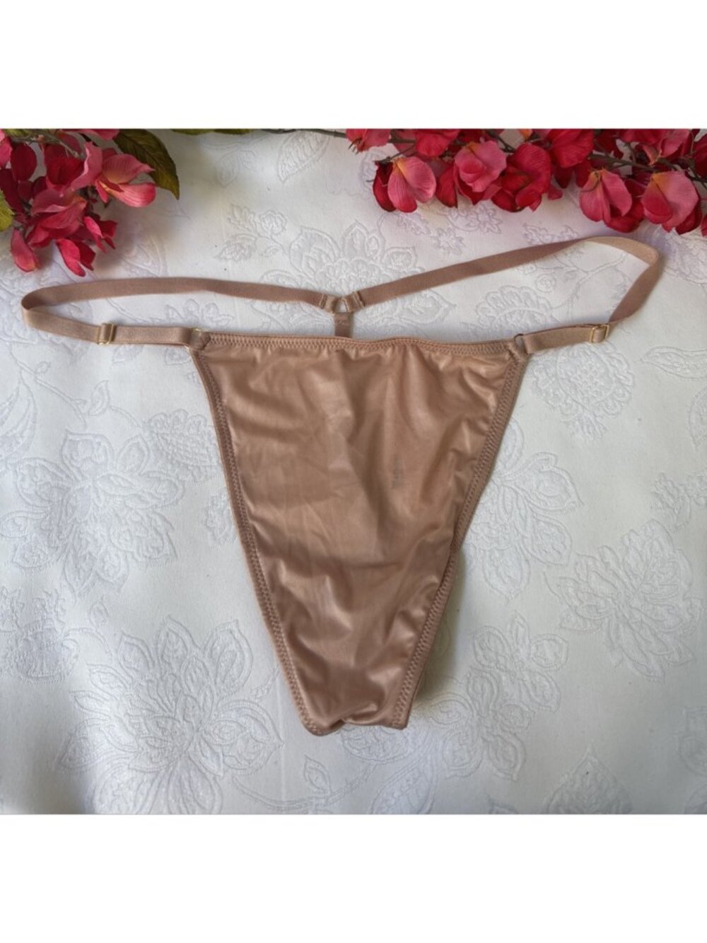 VICTORIA'S SECRET XL GOLD CHARM NUDE SILKY VERY SEXY V STRING THONG PANTIES NWT